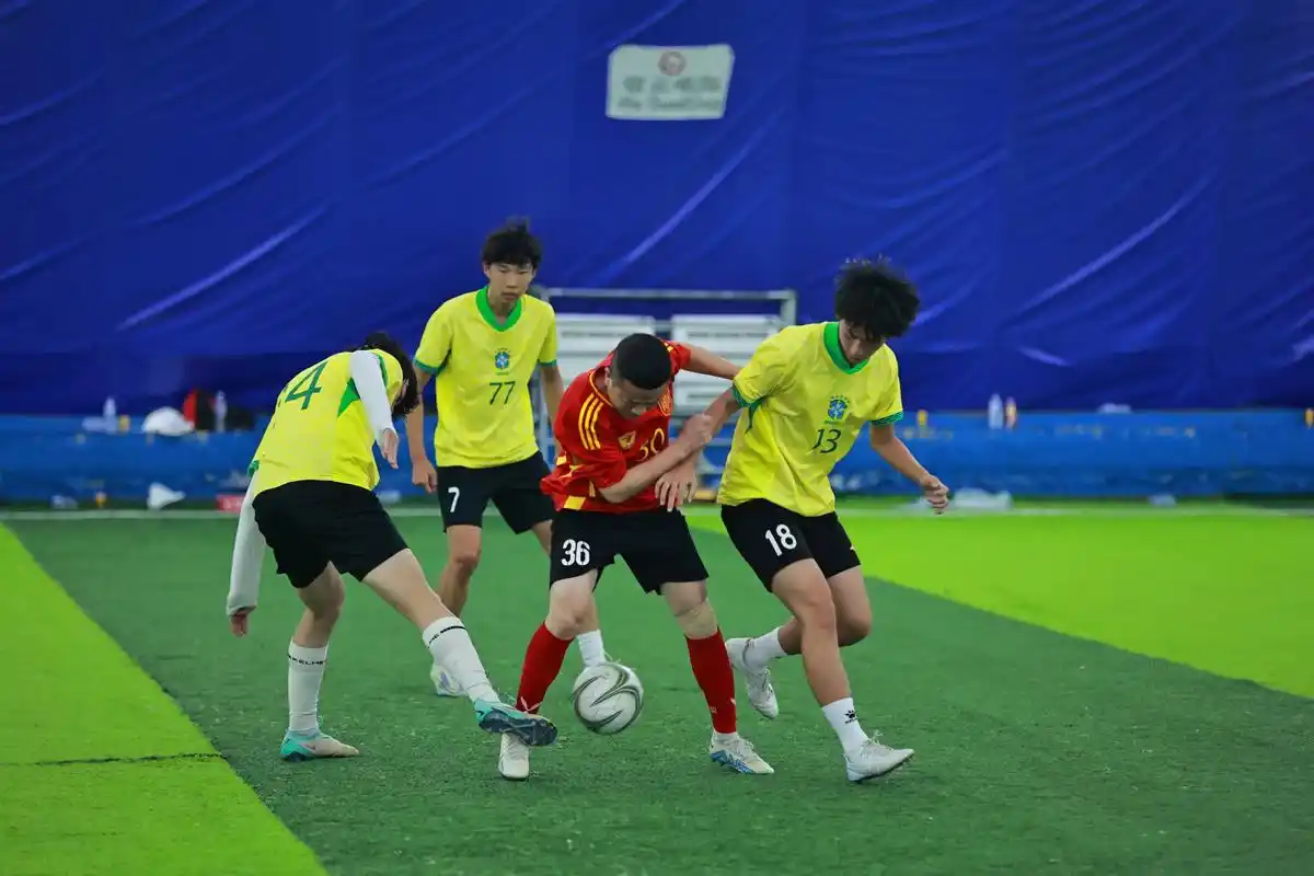 广州队 VS 上海海港